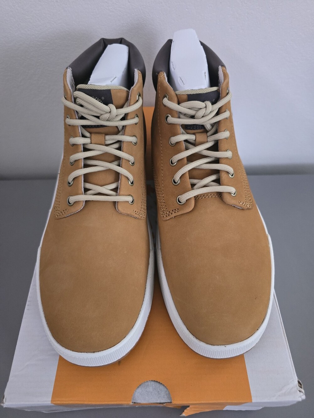 Timberland Maple Grove Mid Lace Tan Chukka Sneakers 8.5 Wide